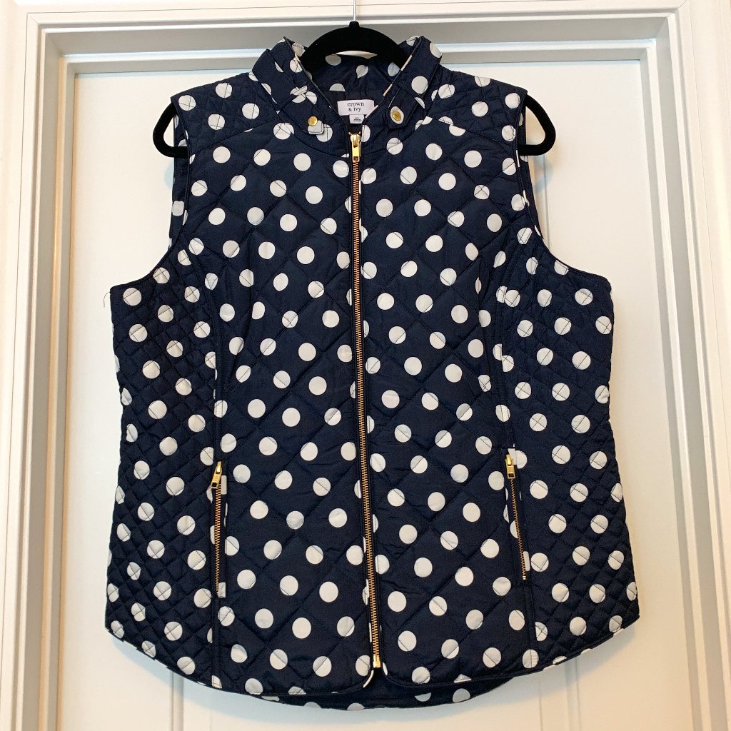 Nearly New (Only Worn Once) Cute Crown & Ivy Sleeveless Quilted Polka Dot Vest